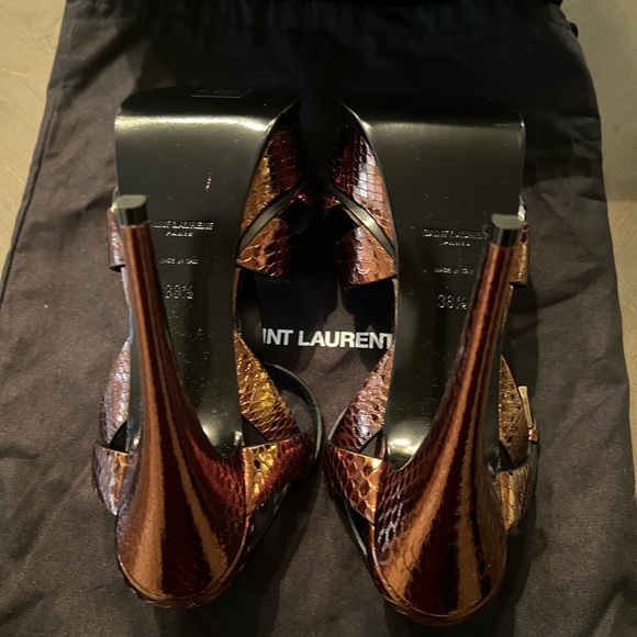 Saint Laurent
Tribute 135mm metallic-effect sandals - Picture 4 of 11